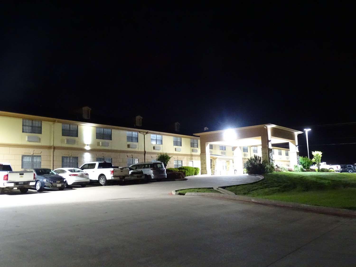 Best Western Temple Inn & Suites Esterno foto
