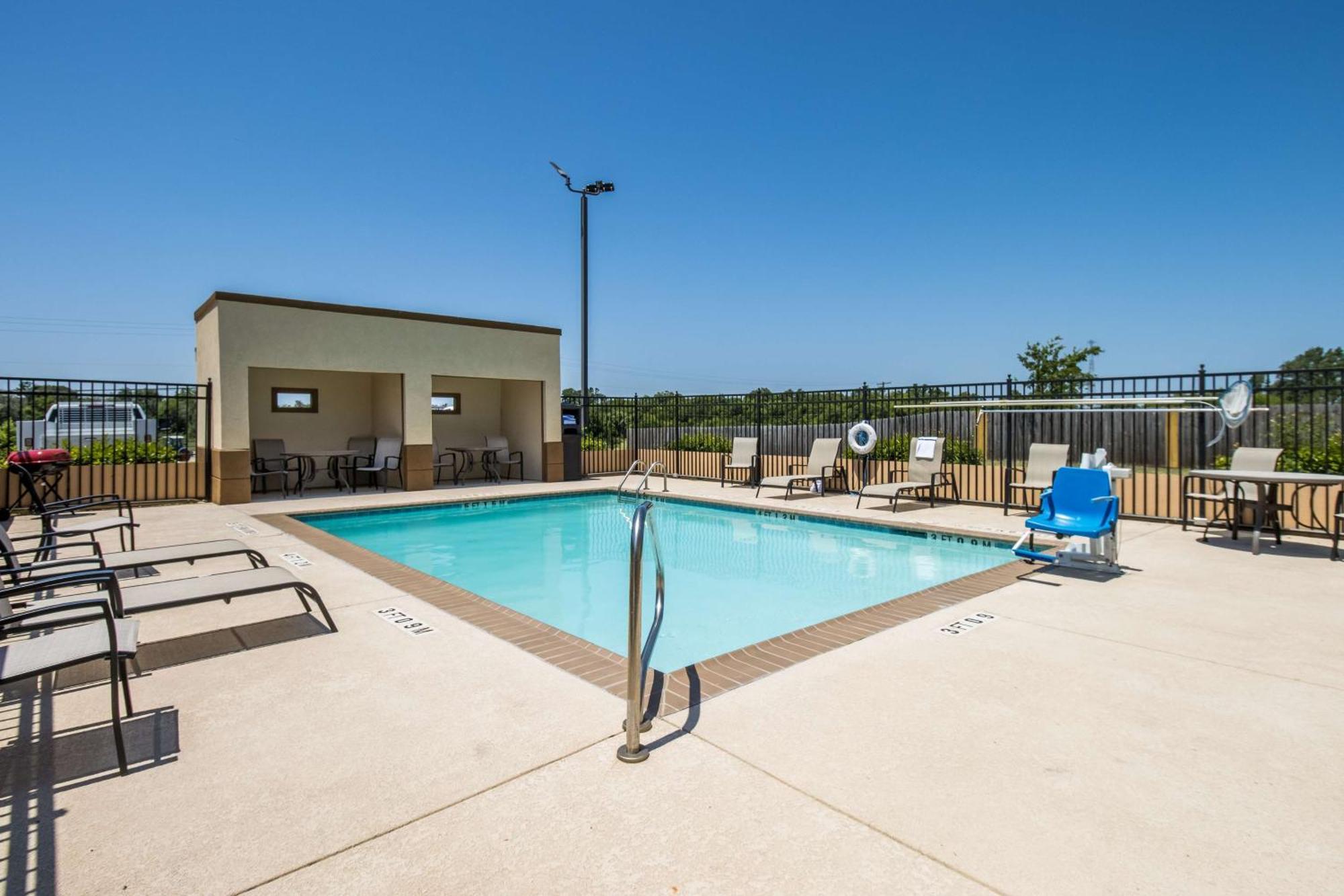 Best Western Temple Inn & Suites Esterno foto